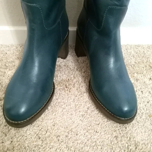 New Free People Tall Leather Tabby Boots in Teal Block Heel Size 38/ 7.5-8 - Picture 4 of 15